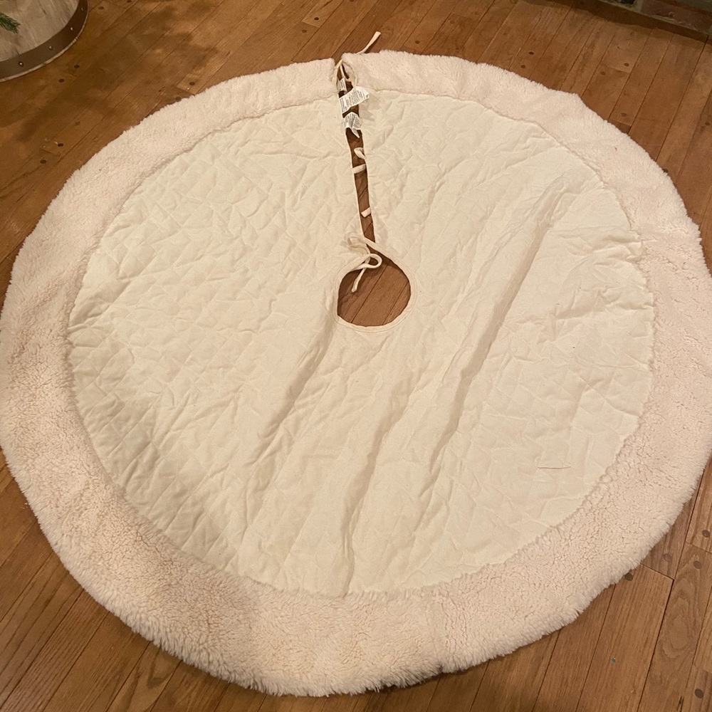 Pottery Barn Christmas Tree Skirt